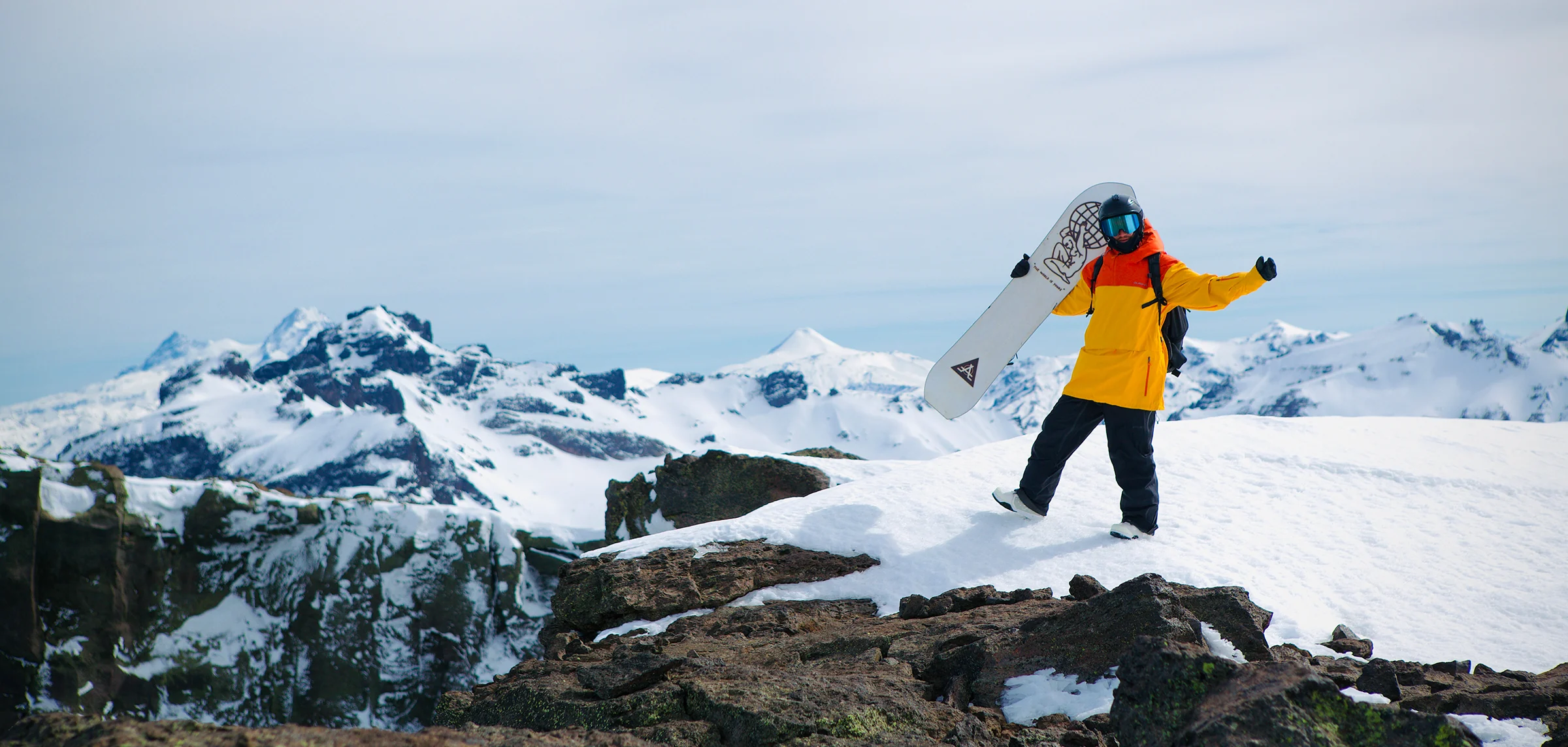 Snowboard en la montaña con Duke