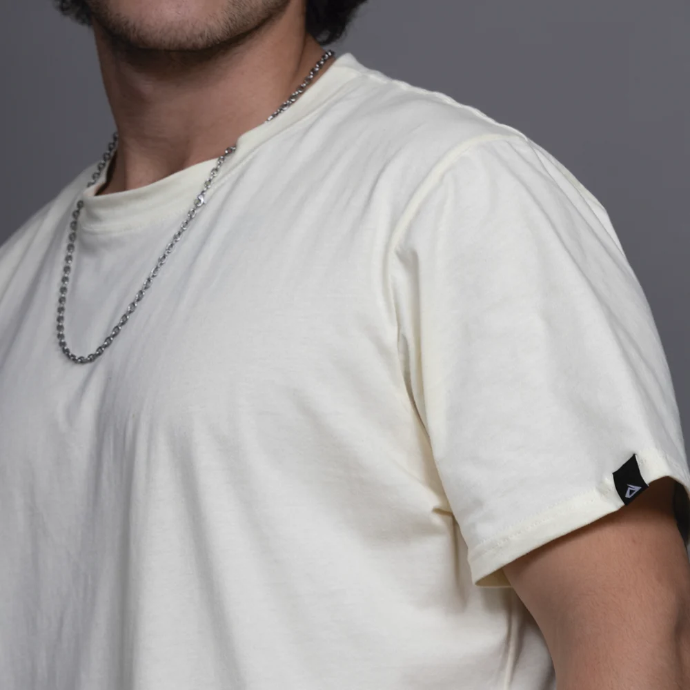 REMERA LISA CREMA