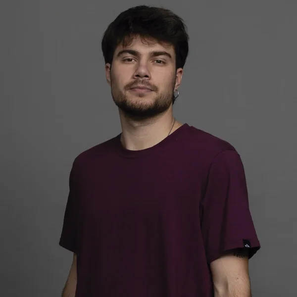 REMERA LISA VIOLETA - Imagen 4