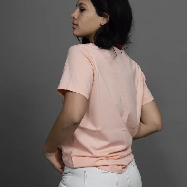 REMERA ROSA BOLSILLO ROJO - Imagen 3