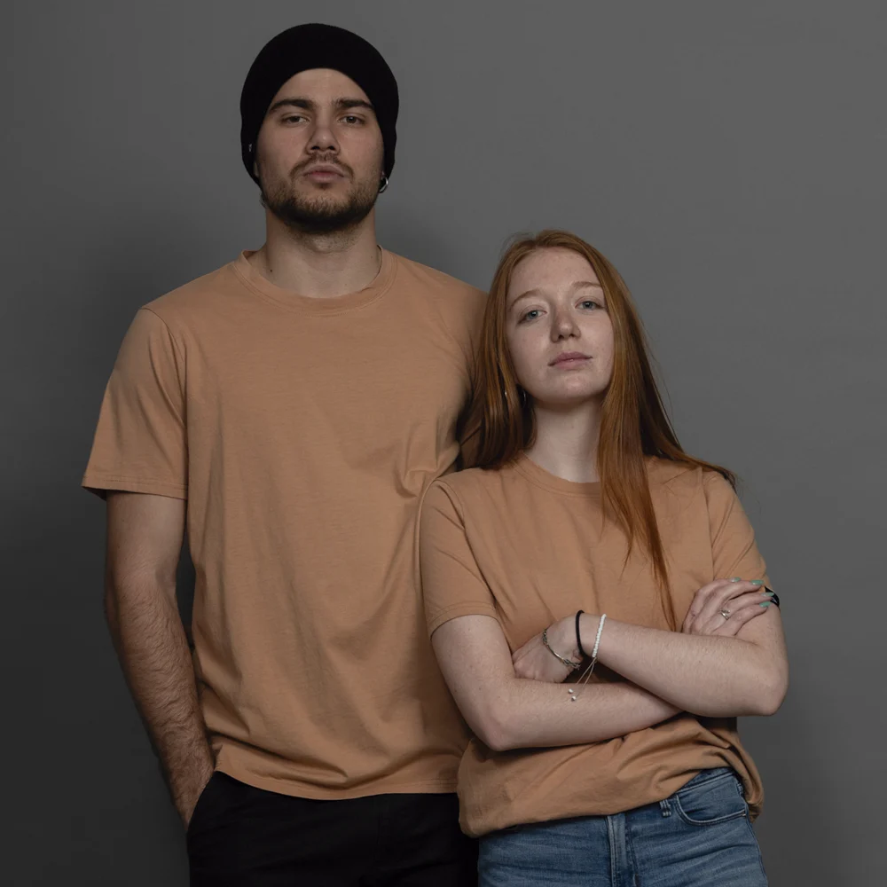 REMERA LISA MARRÓN CLARO