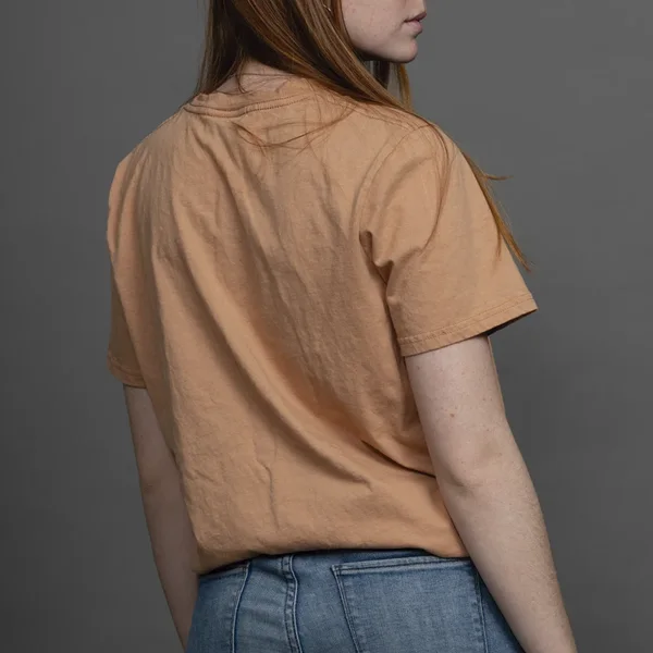 REMERA LISA MARRÓN CLARO - Imagen 5