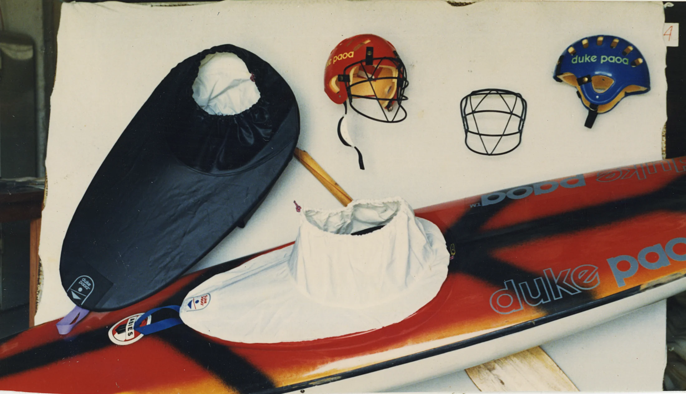 Equipo de deportes de agua — archivo Duke